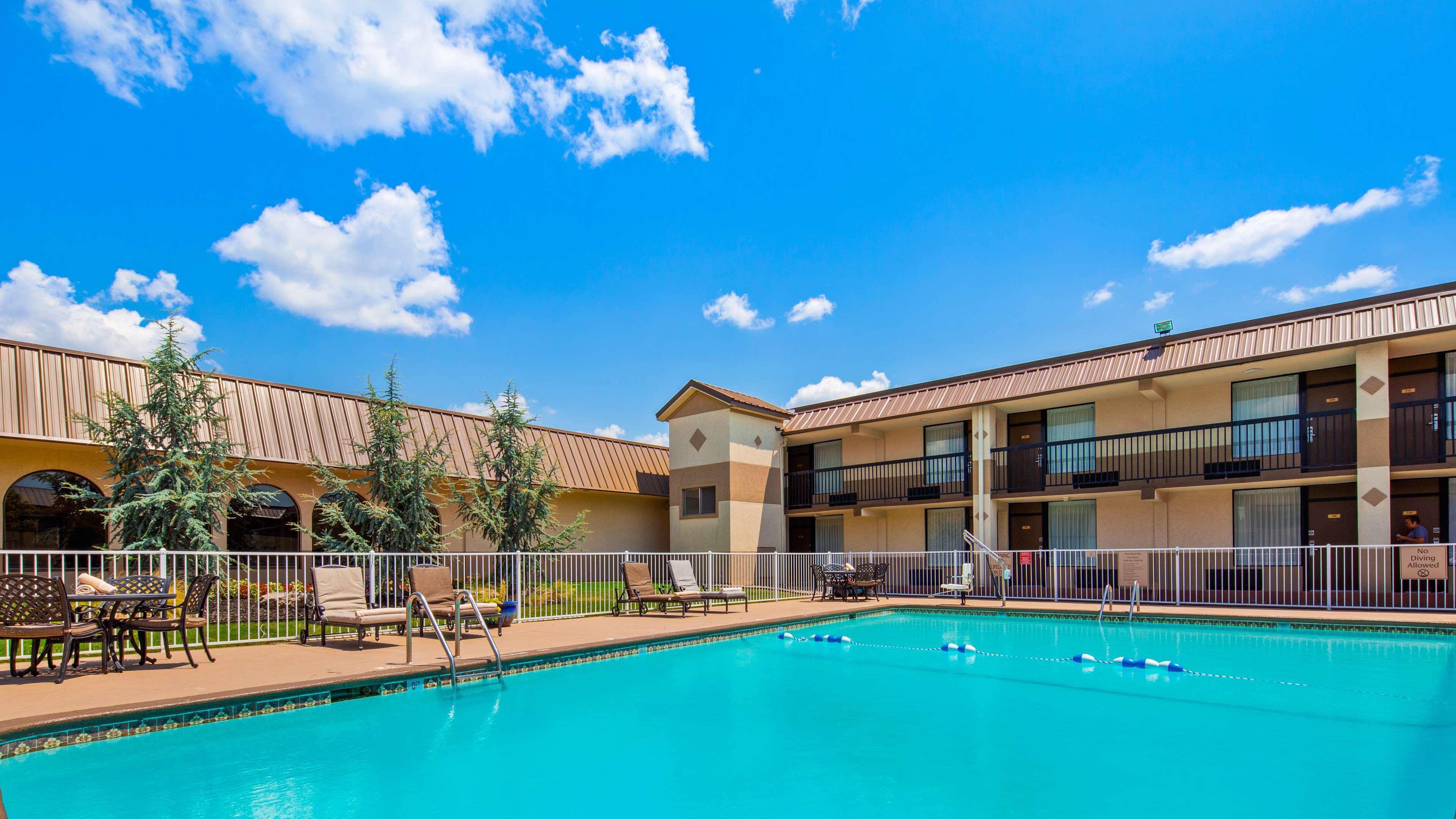Best Western Tulsa Airport Exterior foto